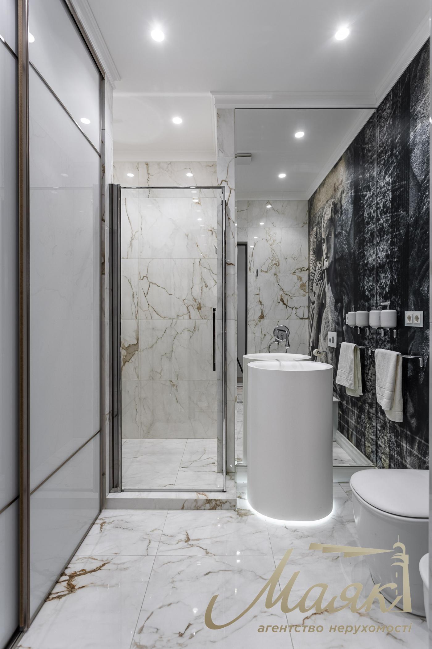 Продажа видовой 3-комнатной квартиры в ЖК Tetris Hall, ул. Ивана Федорова, 2а