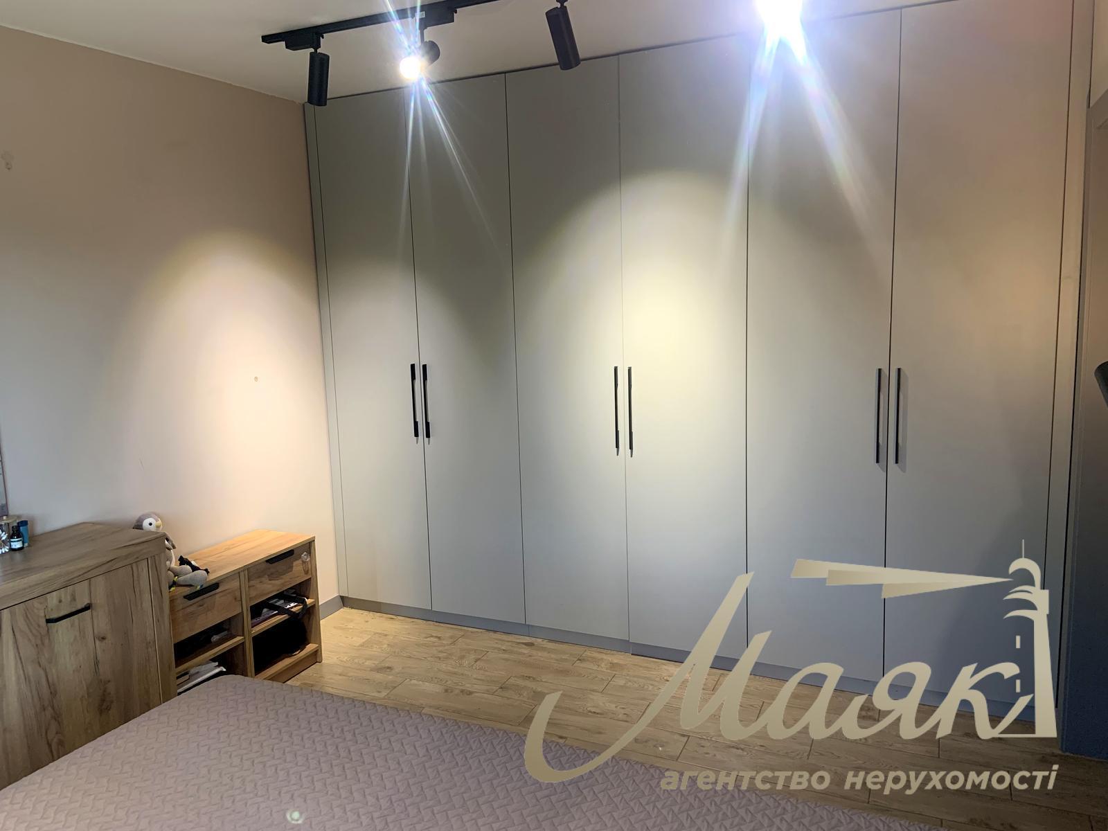 Продаж одноповерхового будинку з прямим виходом до річки - Голосіївський район, Київ, Чапаєвка/Віта-Литовська.