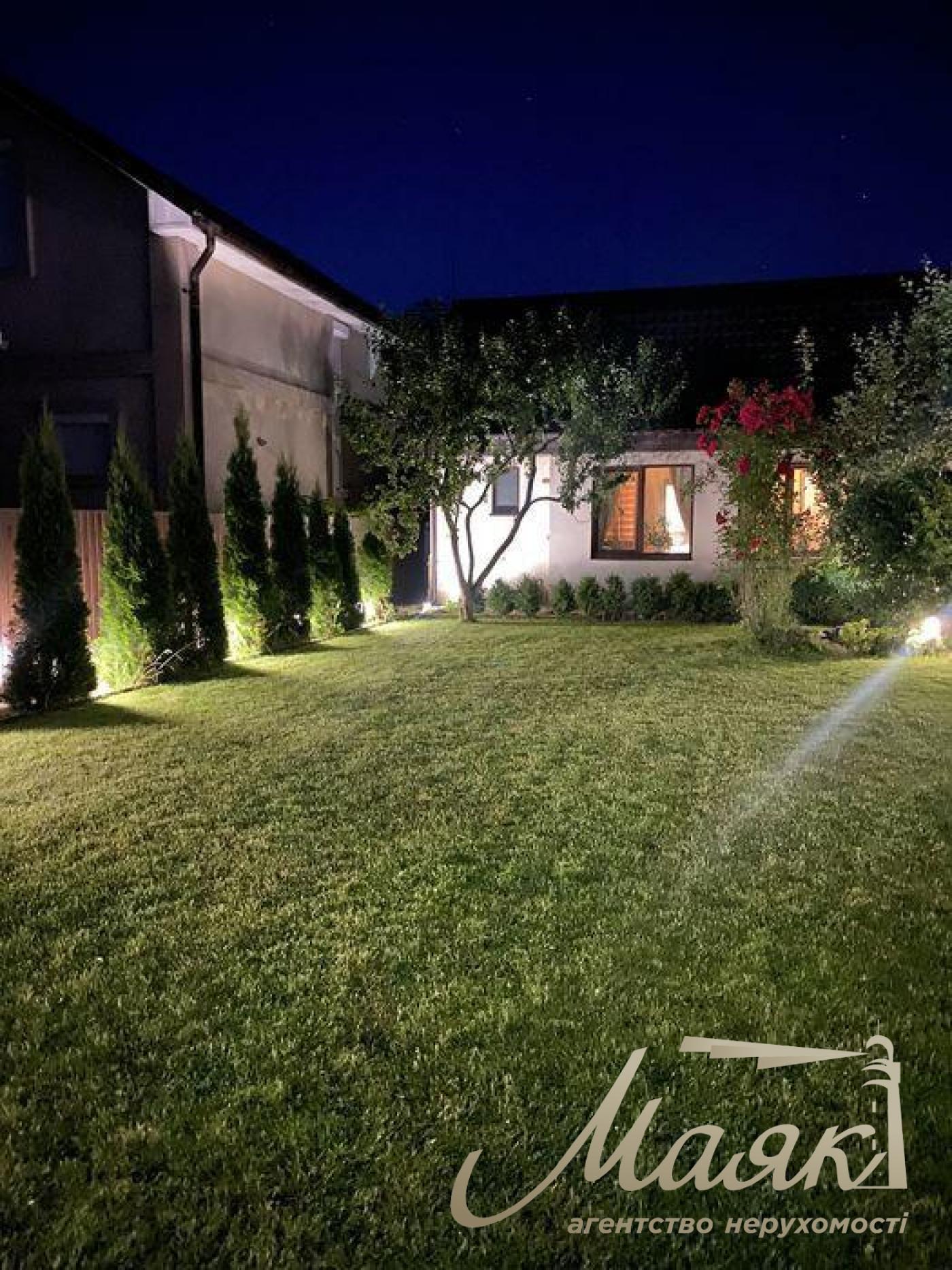 Sale of a 2-story house. Area - 115 sq.m. s. Rozhny, Brovarsky district.