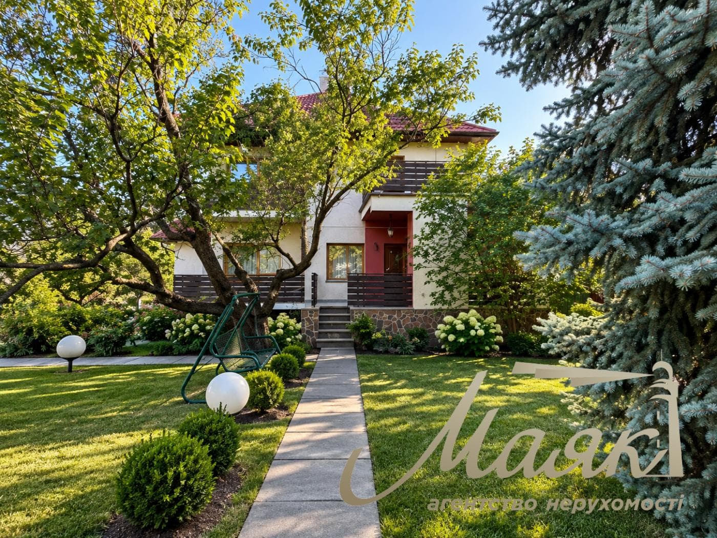 For rent: a two-story house in the town of Kozin/Koncha-Zaspa—207.9 m², 18.55 sotok, Anatoliy Solovyanenko Street, Obukhov direction, Kyiv Oblast.