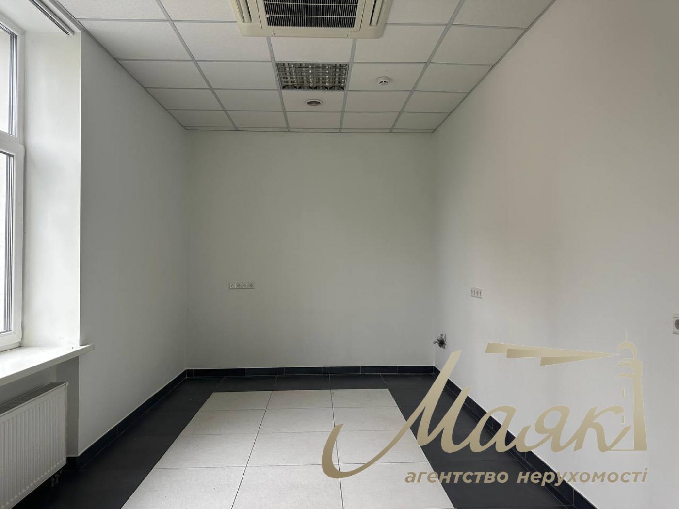 Аренда офиса 520м2 по ул.Михновского, Зверинецкая