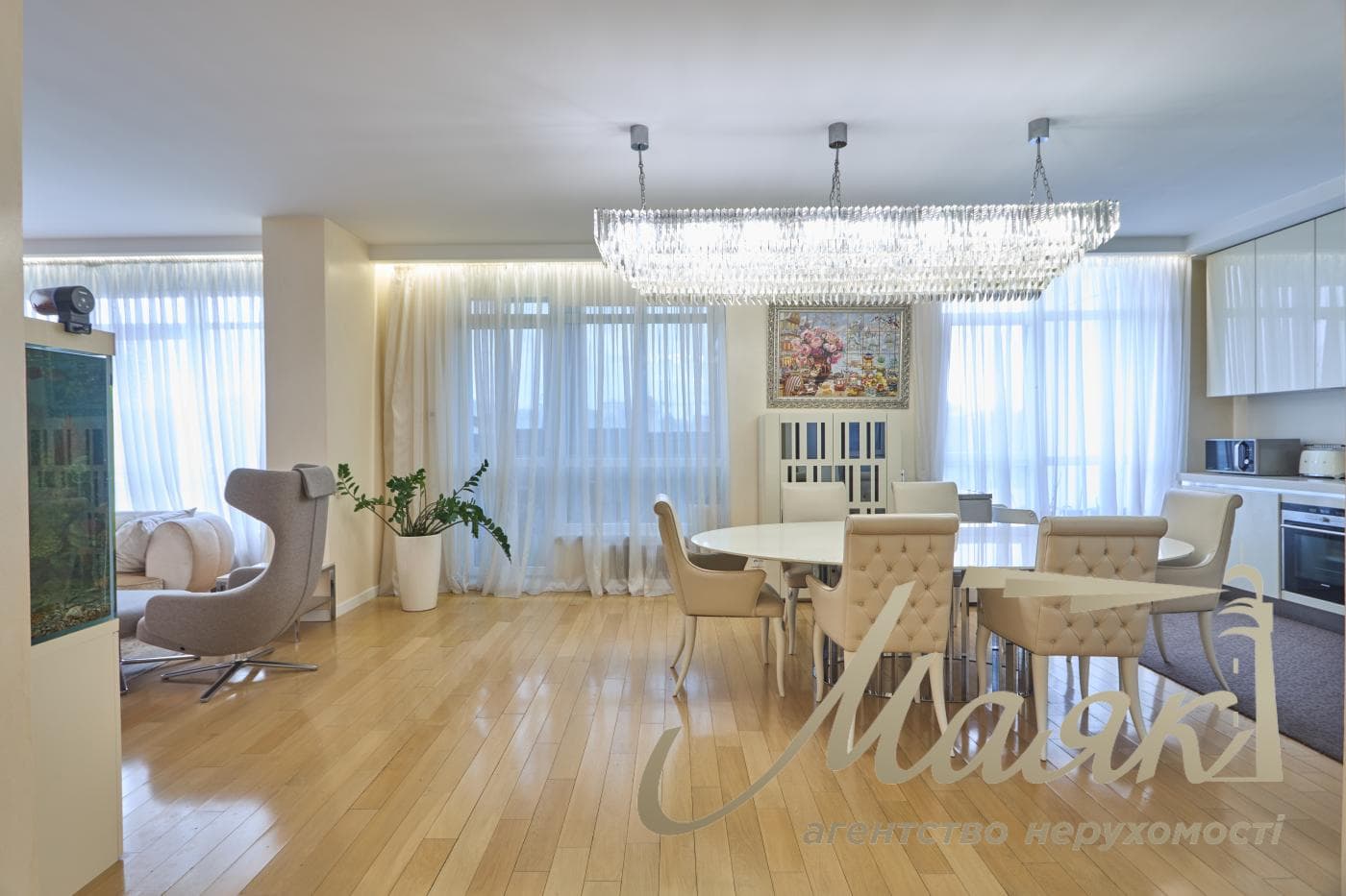 5-room family apartment for sale in the upscale Novopecherskie Lipki residential complex, Andriy Verkholyad/Dragomirov Street, Pechersk, Kyiv