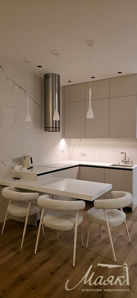 Продаж 2-х кімнатної квартири в ЖК Ярослав Град вул. Бульварно-Кудрявська (Воровського), 17-А