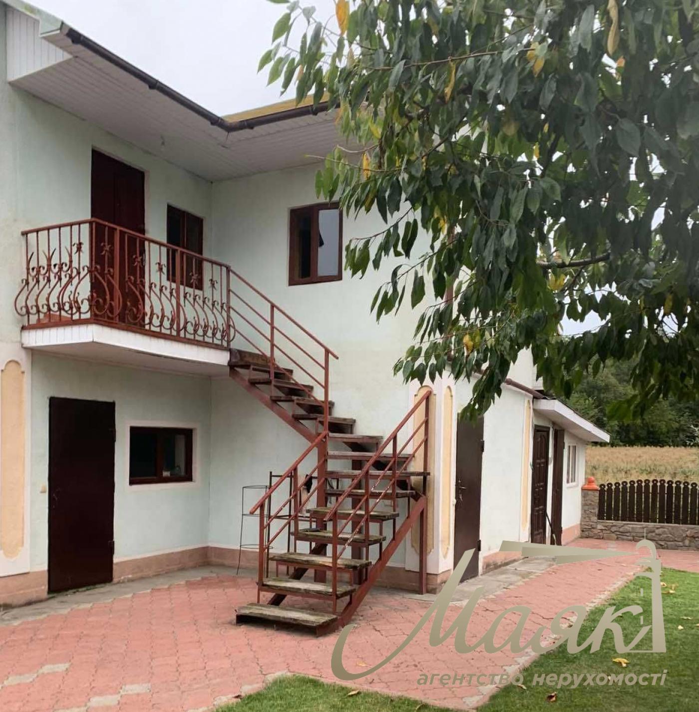 For sale house 238m2 in Kiev with. Chapaevka / Vita-Litovska, Goloseevsky r-n.