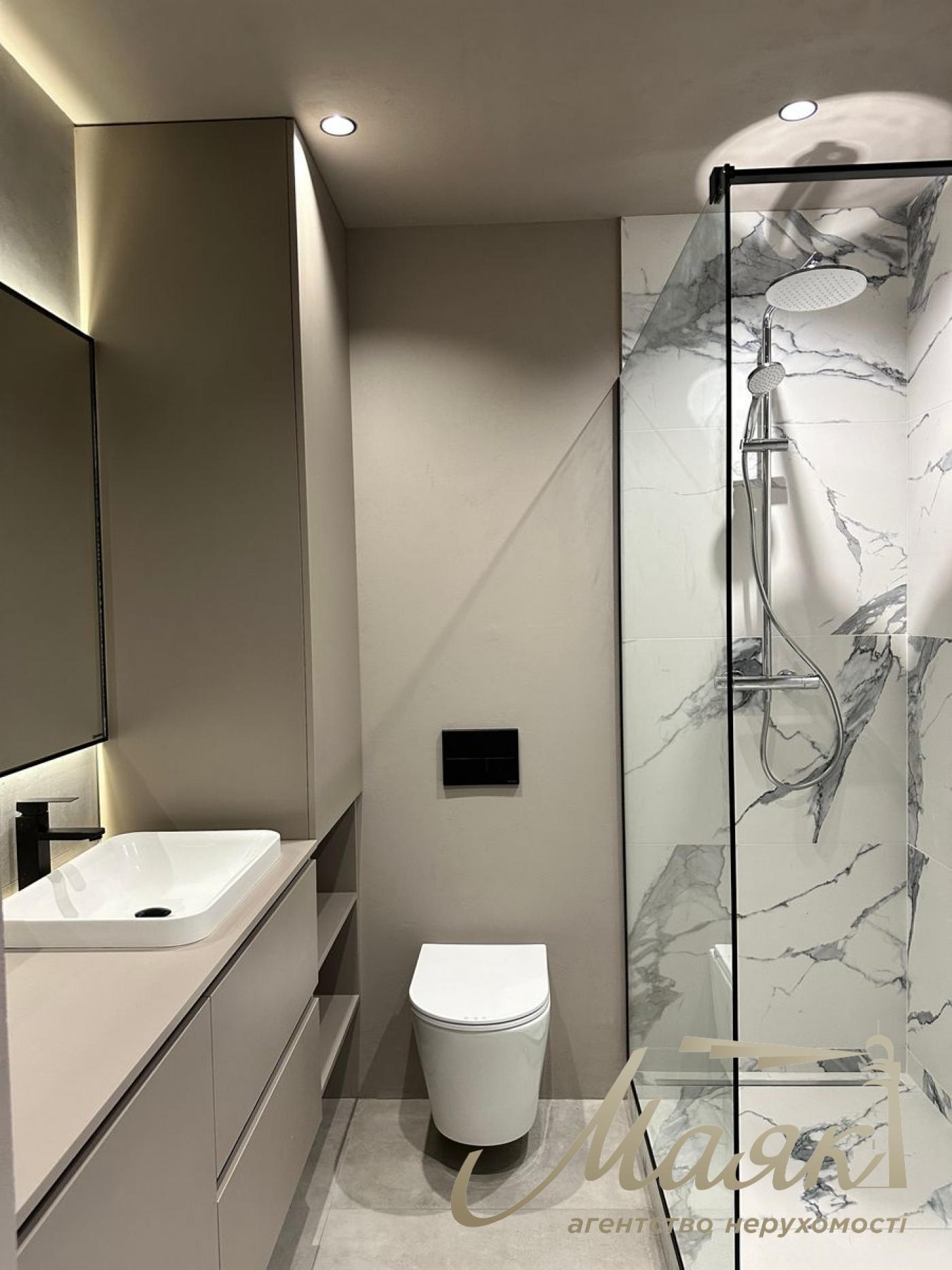 Оренда 1-кімнатної квартири 48м2 ЖК Podil Plaza вул. Глибочицька 73