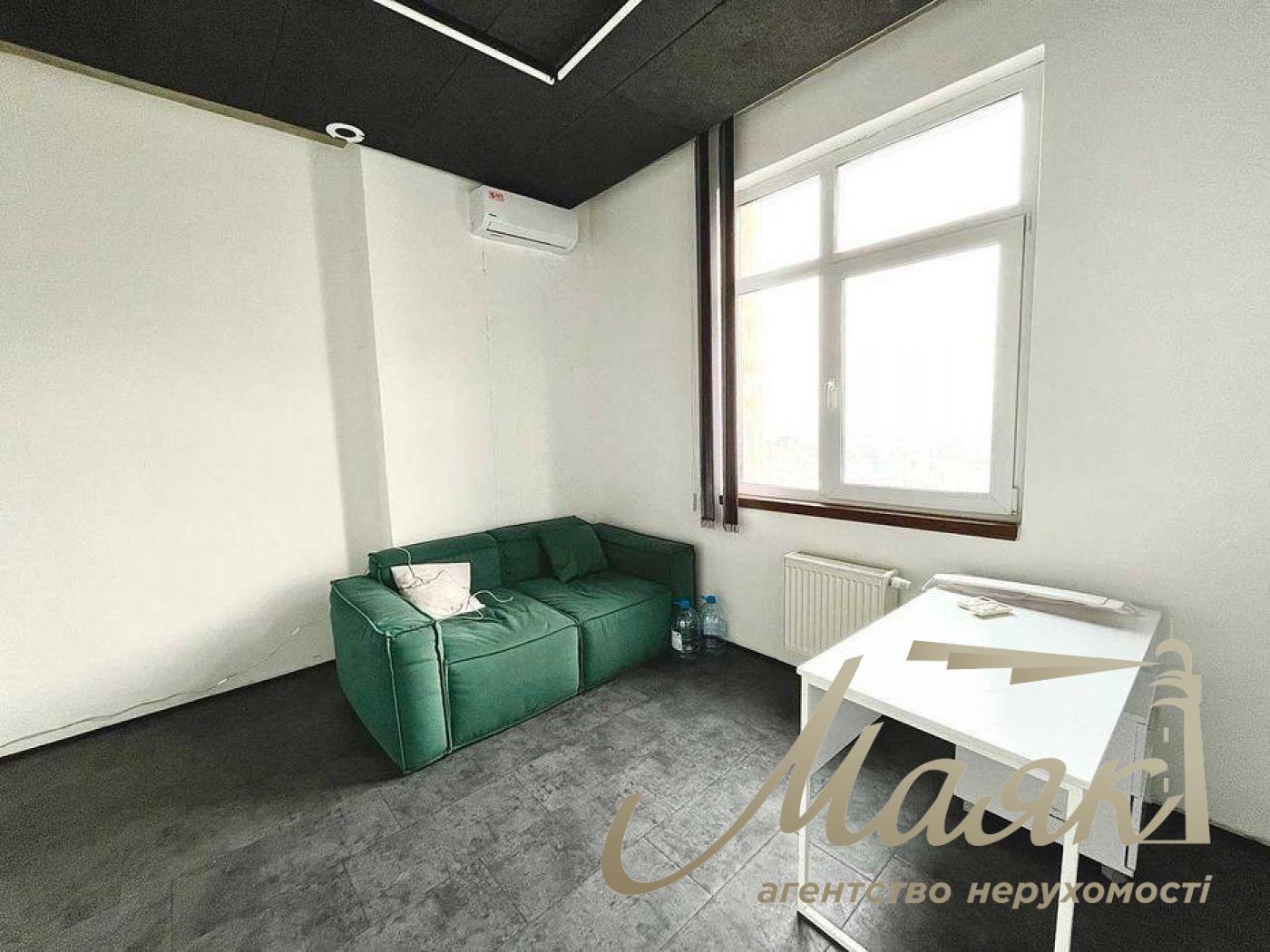 Аренда офиса 327 м.кв. Панорама на Печерске, ул. Коновальца