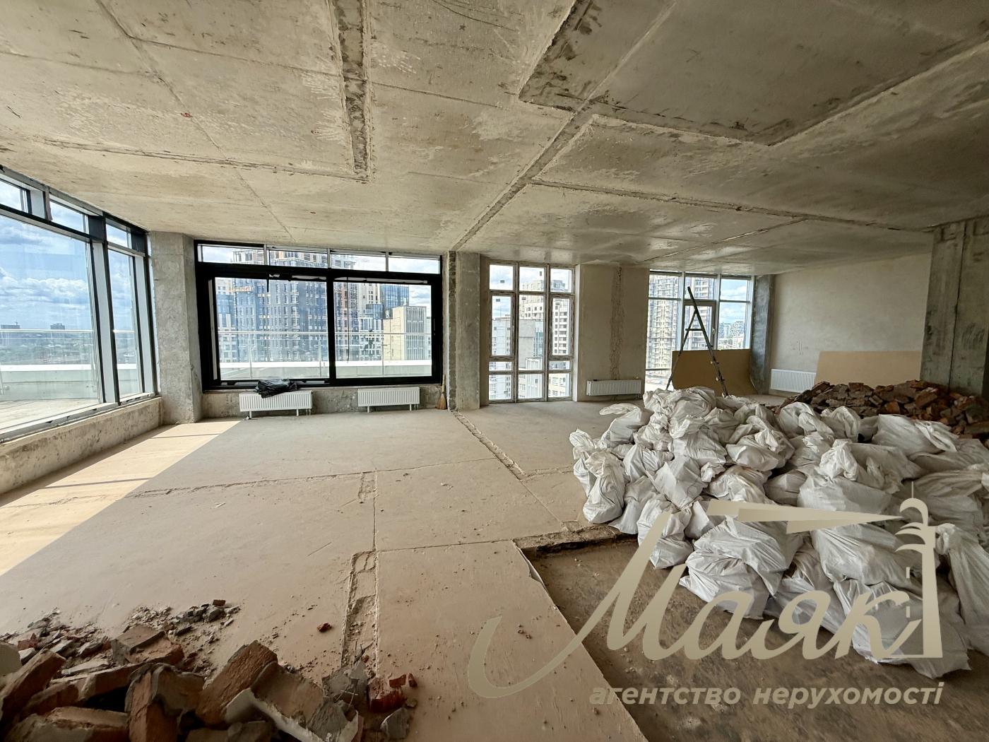 Apartment for sale with terrace in Residential Complex Boulevard Fontonov, Pechersk, Kiev