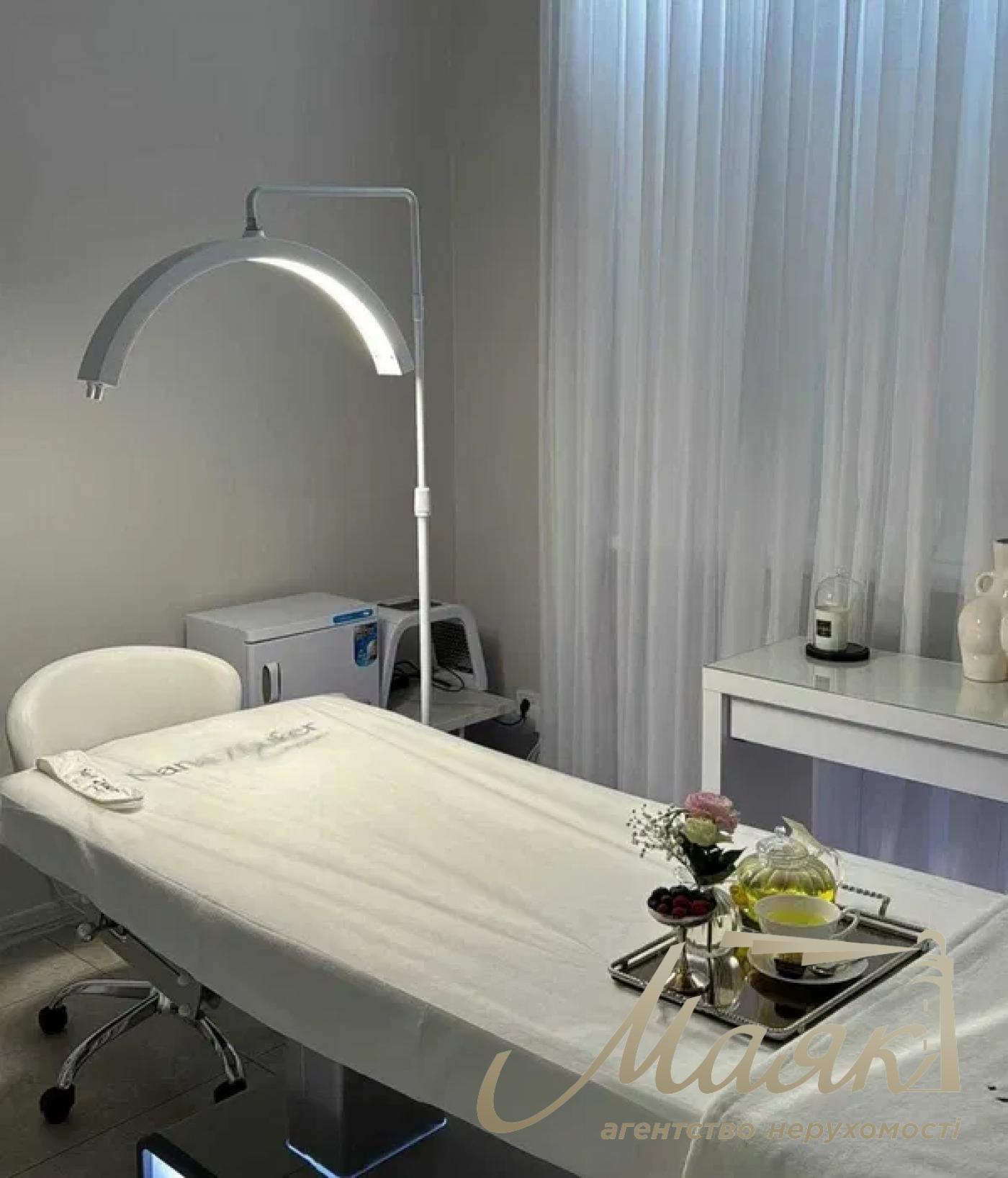 Оренда фасадного приміщення ЖК Новопечерські Липки, вул. Драгомирова (Верхогляда)