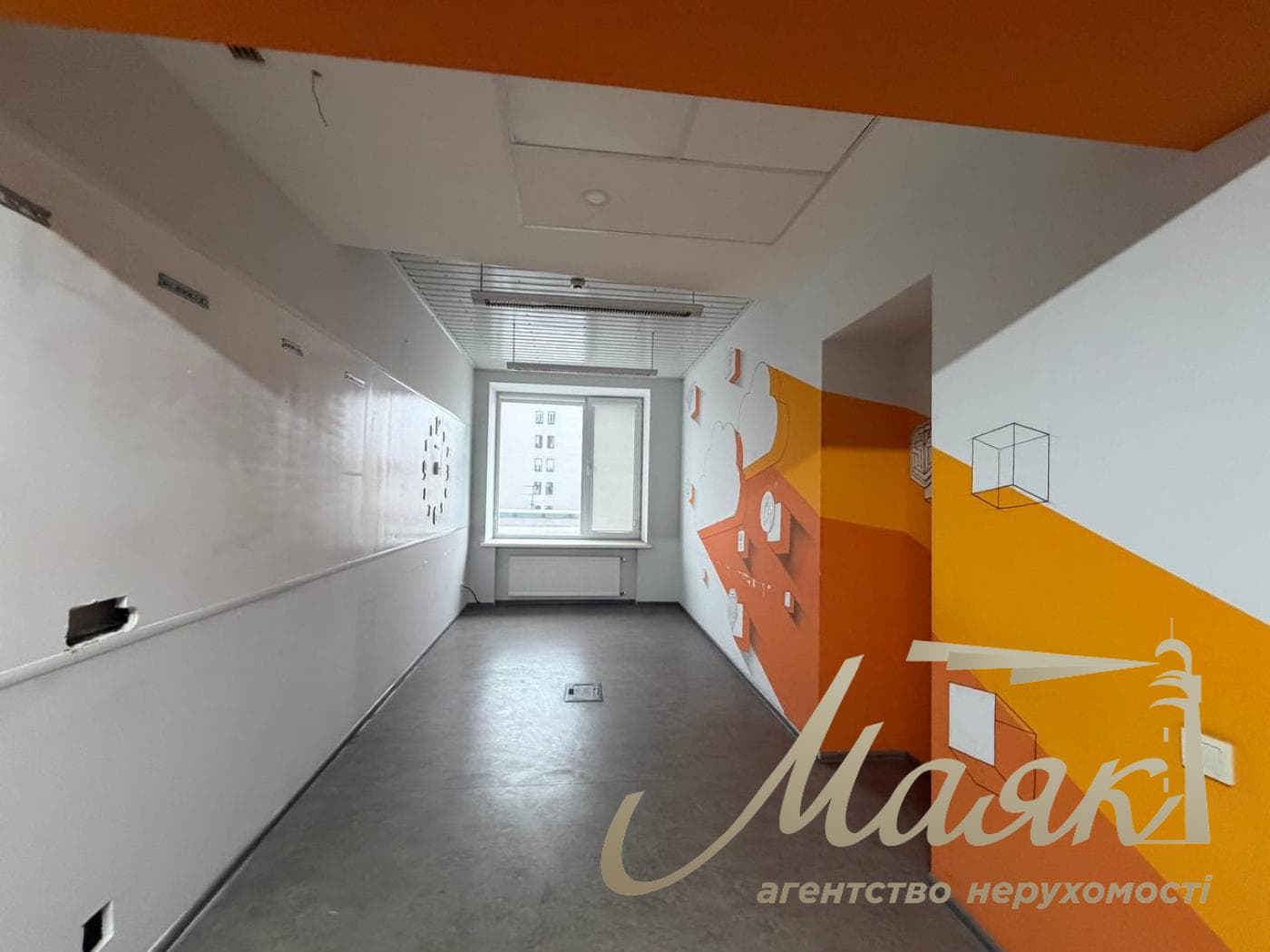 Оренда офісу площею 750 м² у бізнес-центрі «Доміно», вул. Нижній Вал, 51, Поділ.
