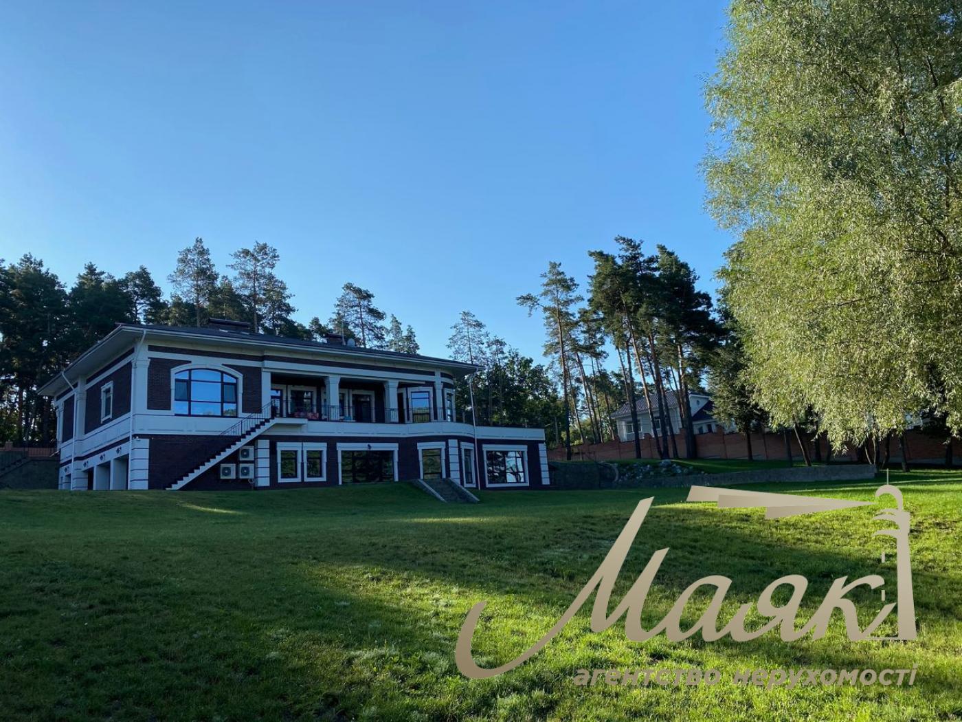 House for sale 1000 m2 Gostomel