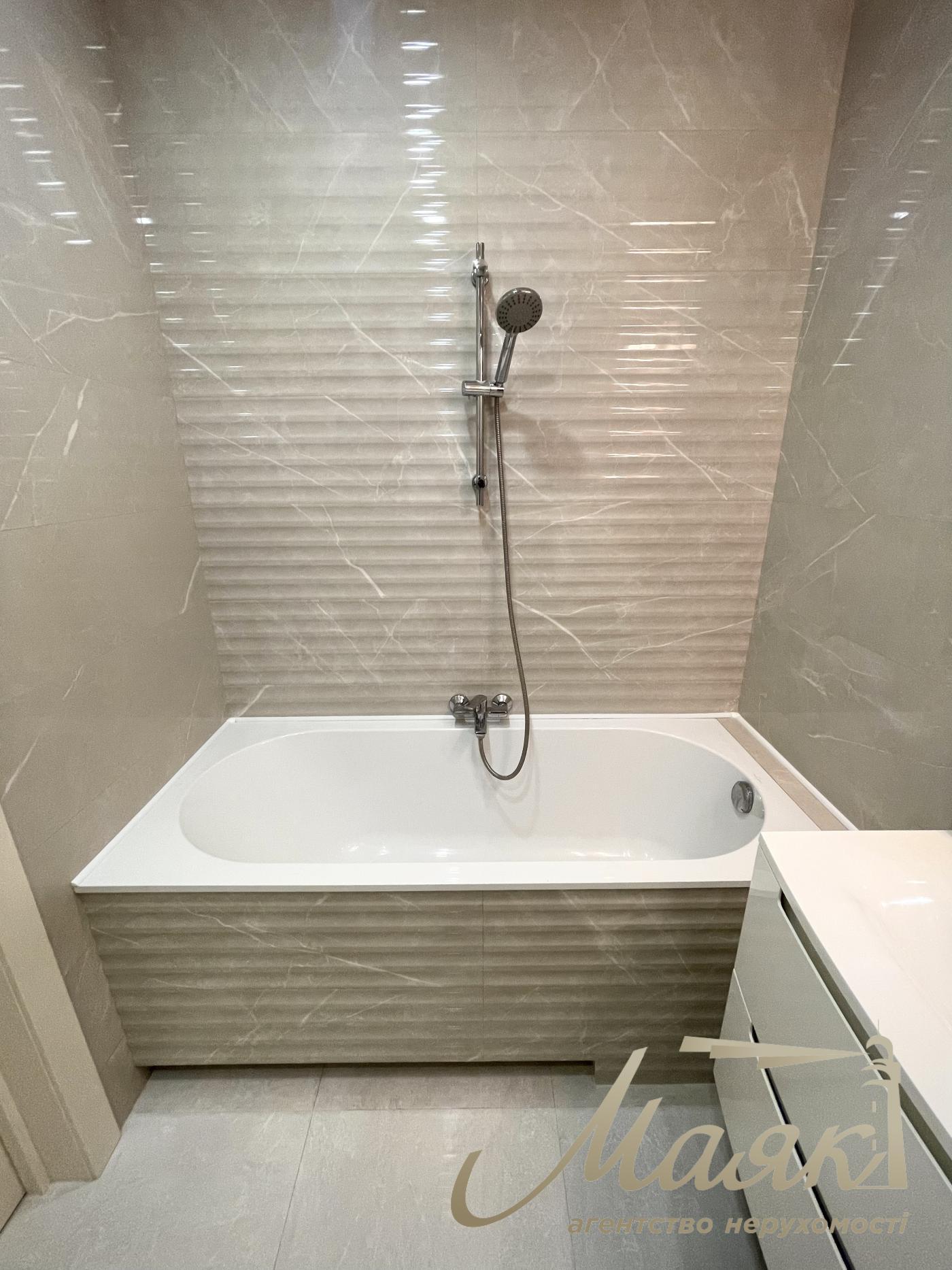 Оренда 3-кімнатної квартири ЖК Французький Квартал 2 вул. Джона Маккейна 3а