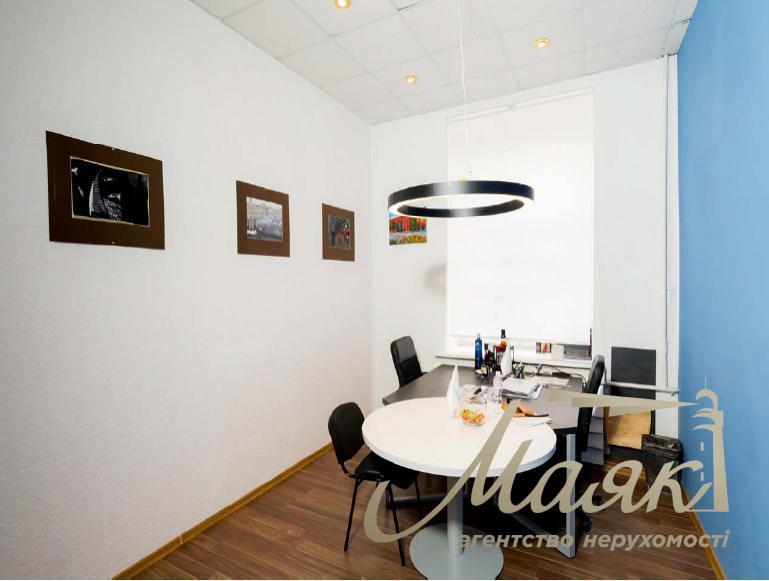 Sale / Other property / OSZ on Mechnikova Street, Lipki, Kyiv