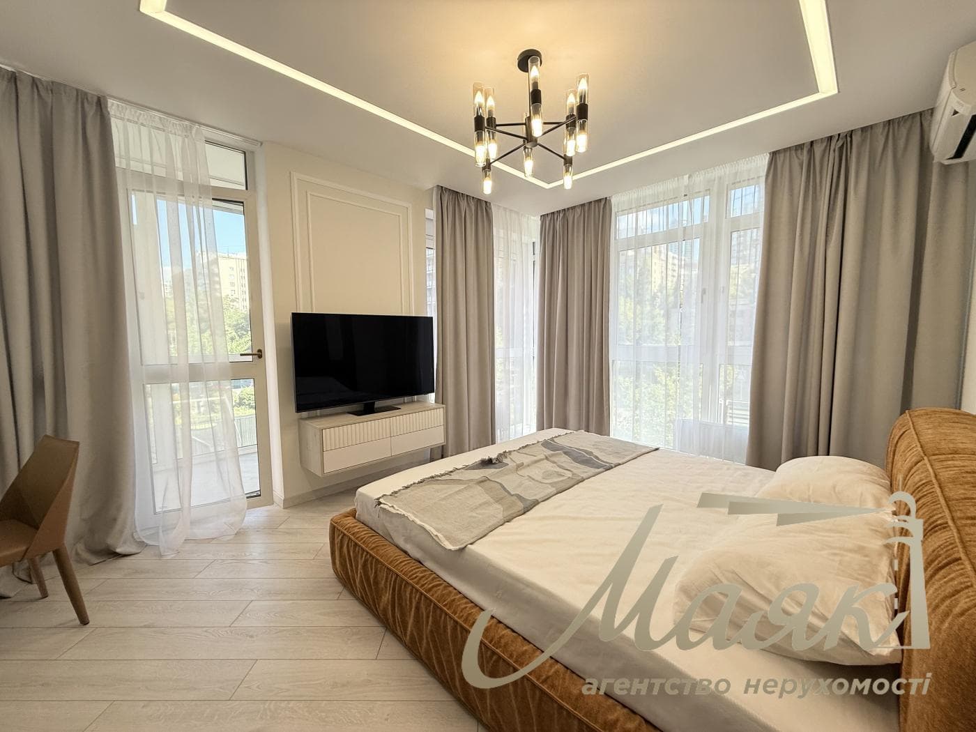 Продаж 4-кімнатної квартири площею 105 м² у ЖК «Французький квартал 2», Печерський район, Либедська