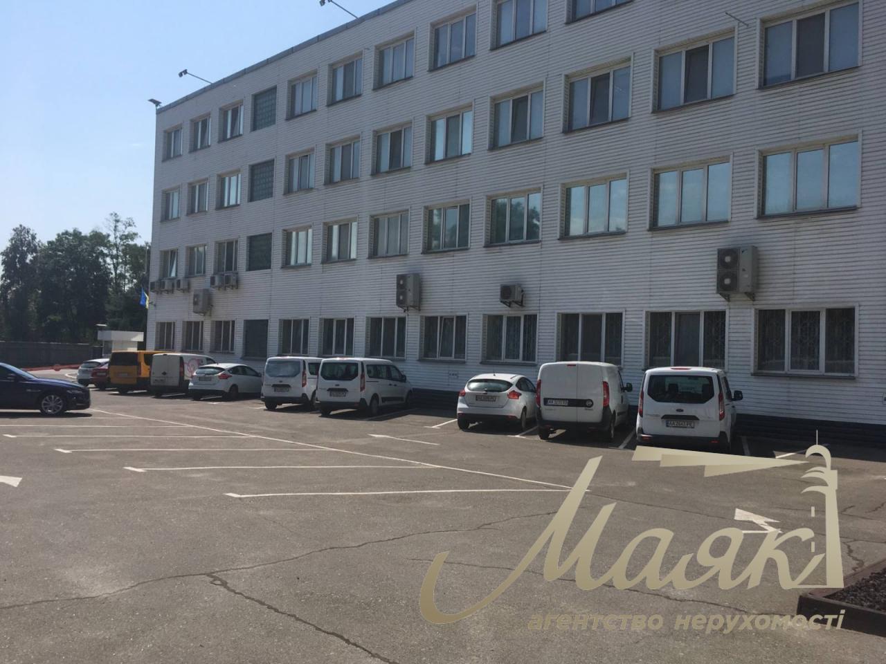 Sale of Office building 2500m. with repairs st. Boryspilska 19b