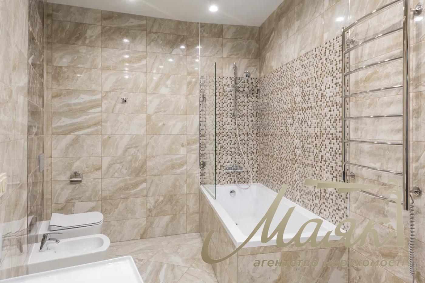 Rent 4-bedroom apartment in Residential Complex Busov Hill, Buslovskaya str. 12, Pechersk.