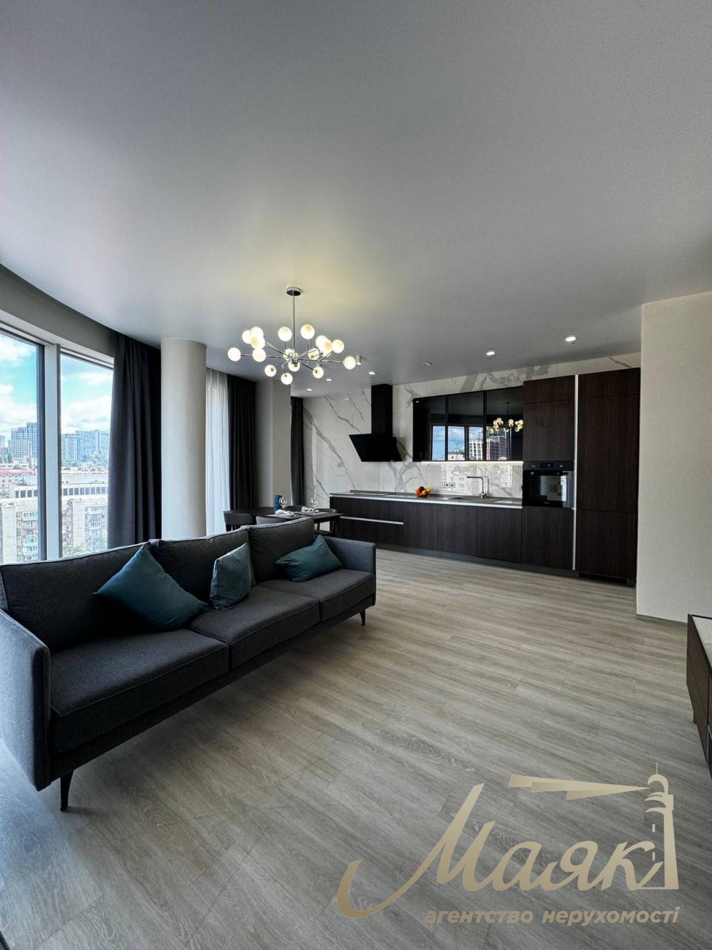 Rent of 4-room apartment, residential complex Atlantic, Antonovicha (Gorky) street, Vladimirsky market.2