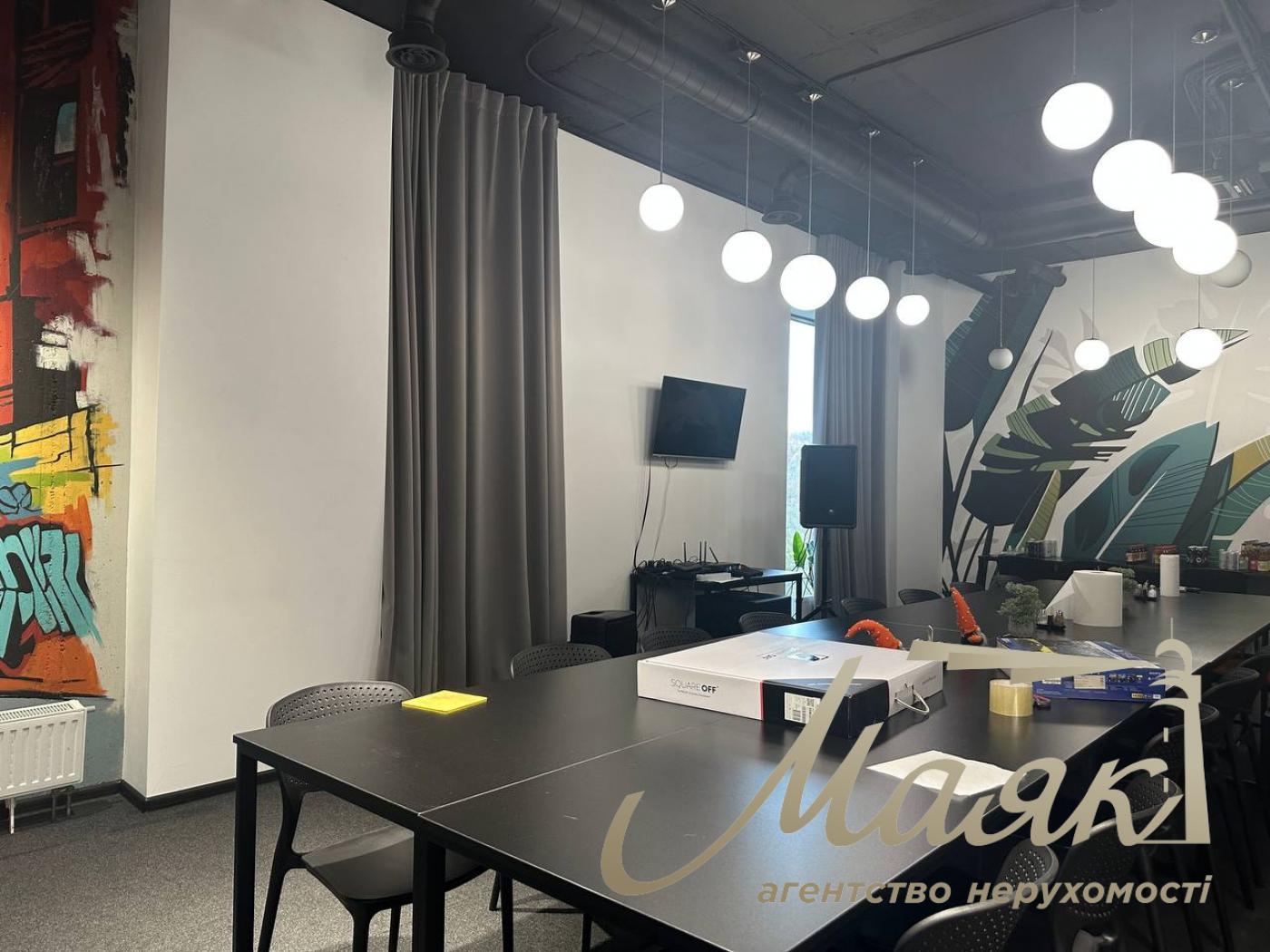 Оренда офісу 680м2 в ЖК Нью Йорк по вул.Антоновича 74, Олімпійська