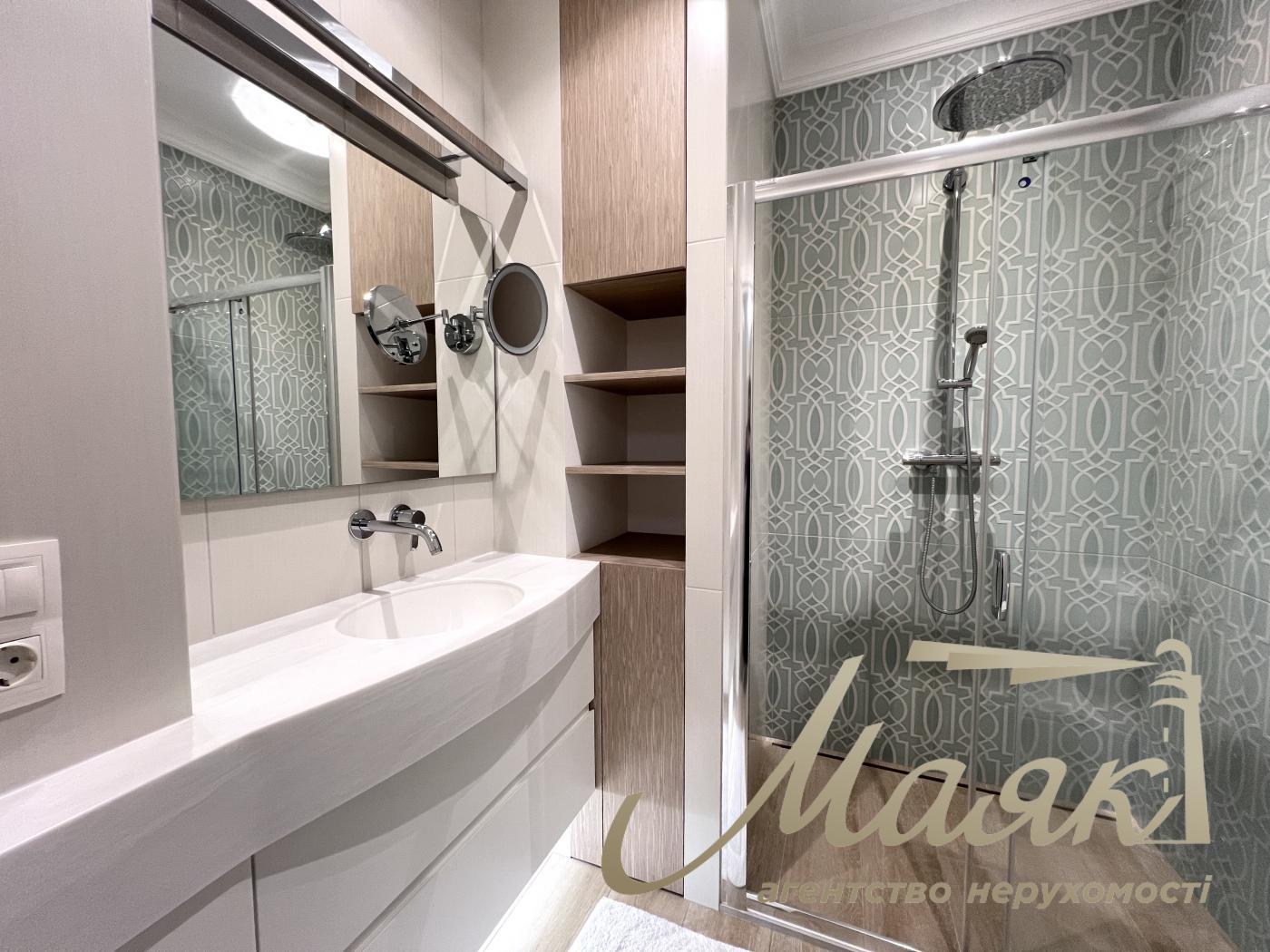 Rent 2-storey house 190m2, Goloseevsky district, Myshelovka