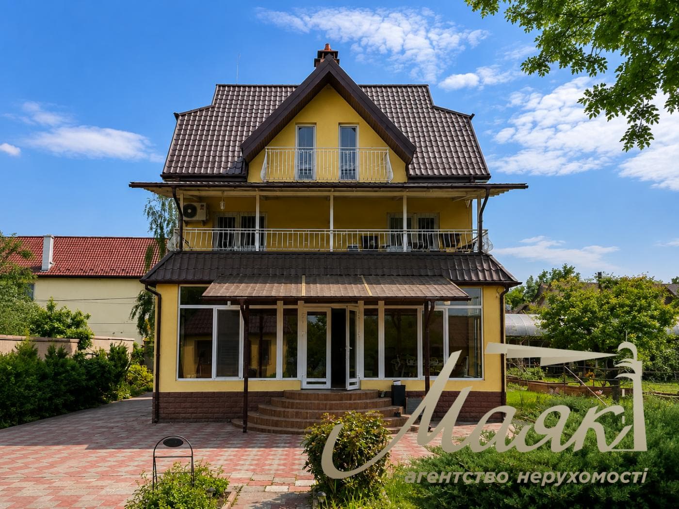 Оренда будинку площею 200 м² з газом і сауною, с. Українка, вул. Богдана Хмельницького, напрямок Обухів, Київська область