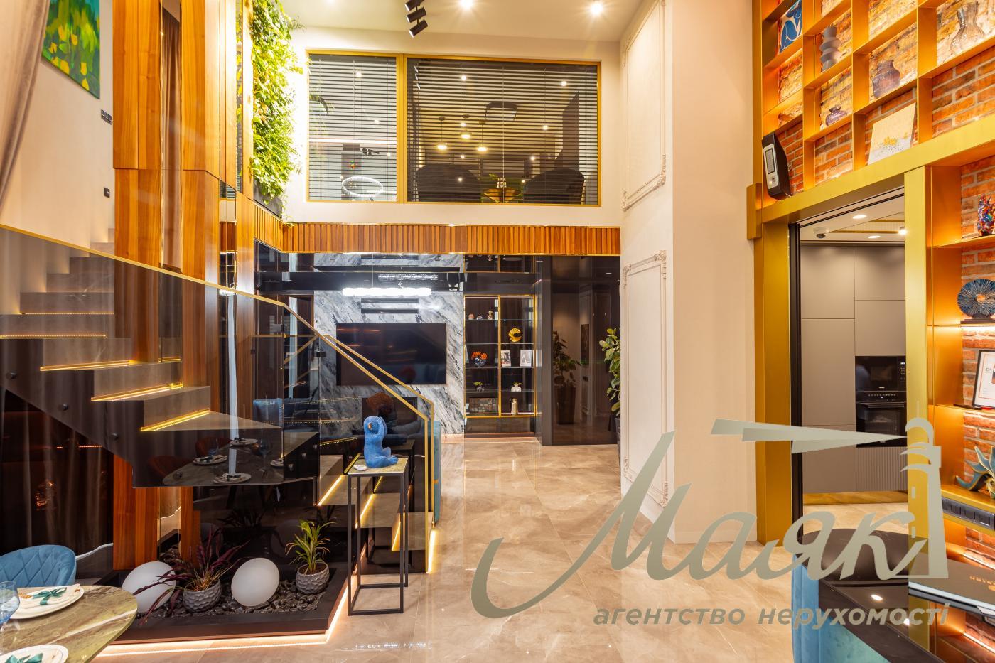 Продаж пентхауса 195 м² з терасою та дизайнерським ремонтом у ЖК Park Avenue VIP, Київ