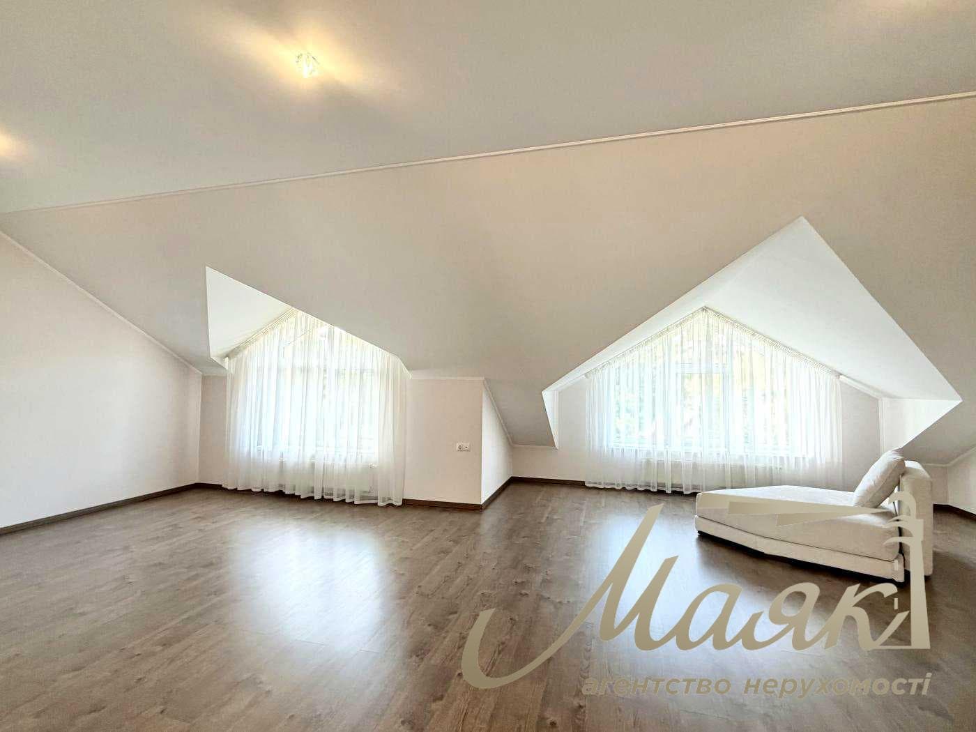 Townhouse for rent: 292 m², 3 bedrooms, terrace with waterfront access, self-contained; Kozin/Koncha-Zaspa village, Anatoliy Solovyanenko Street, Kyiv Oblast, Obukhiv direction