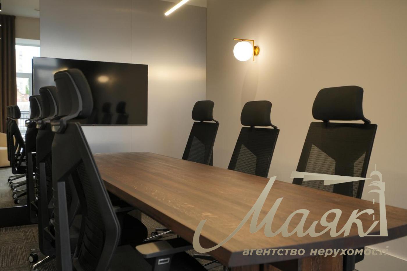 Продаж офісу вул. Богдана Хмельницького, Шевченківський р-н