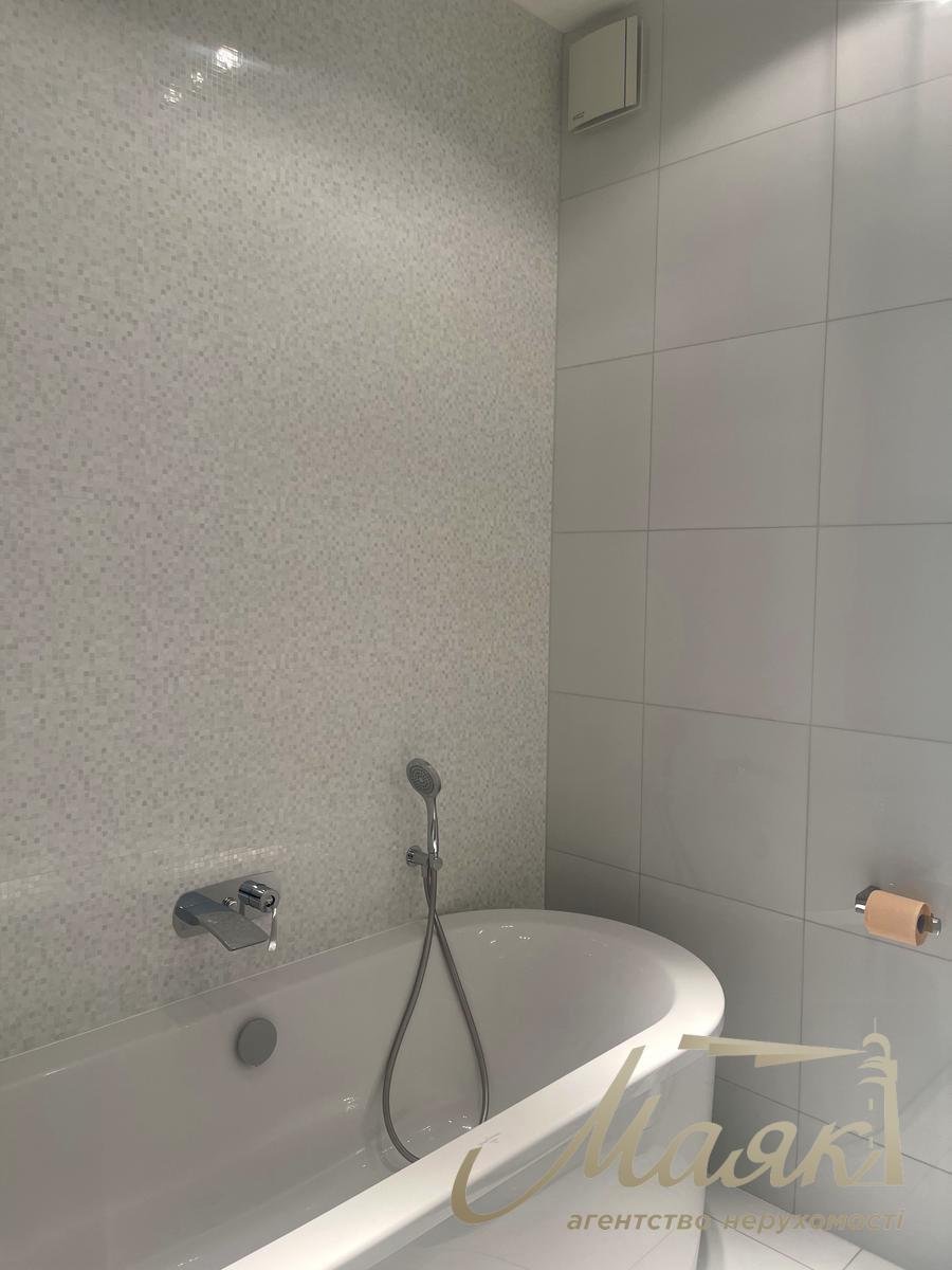 Продаж квартири 140м2 в ЖК Новопечерські липки вул. Андрія Верхогляда 14 (Михайла Драгомирова), Печерський район, Київ