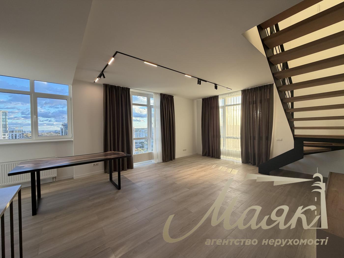 Аренда двухуровневой квартири  120м2 в ЖК " Подвысоцкий" , Печерск, Киев