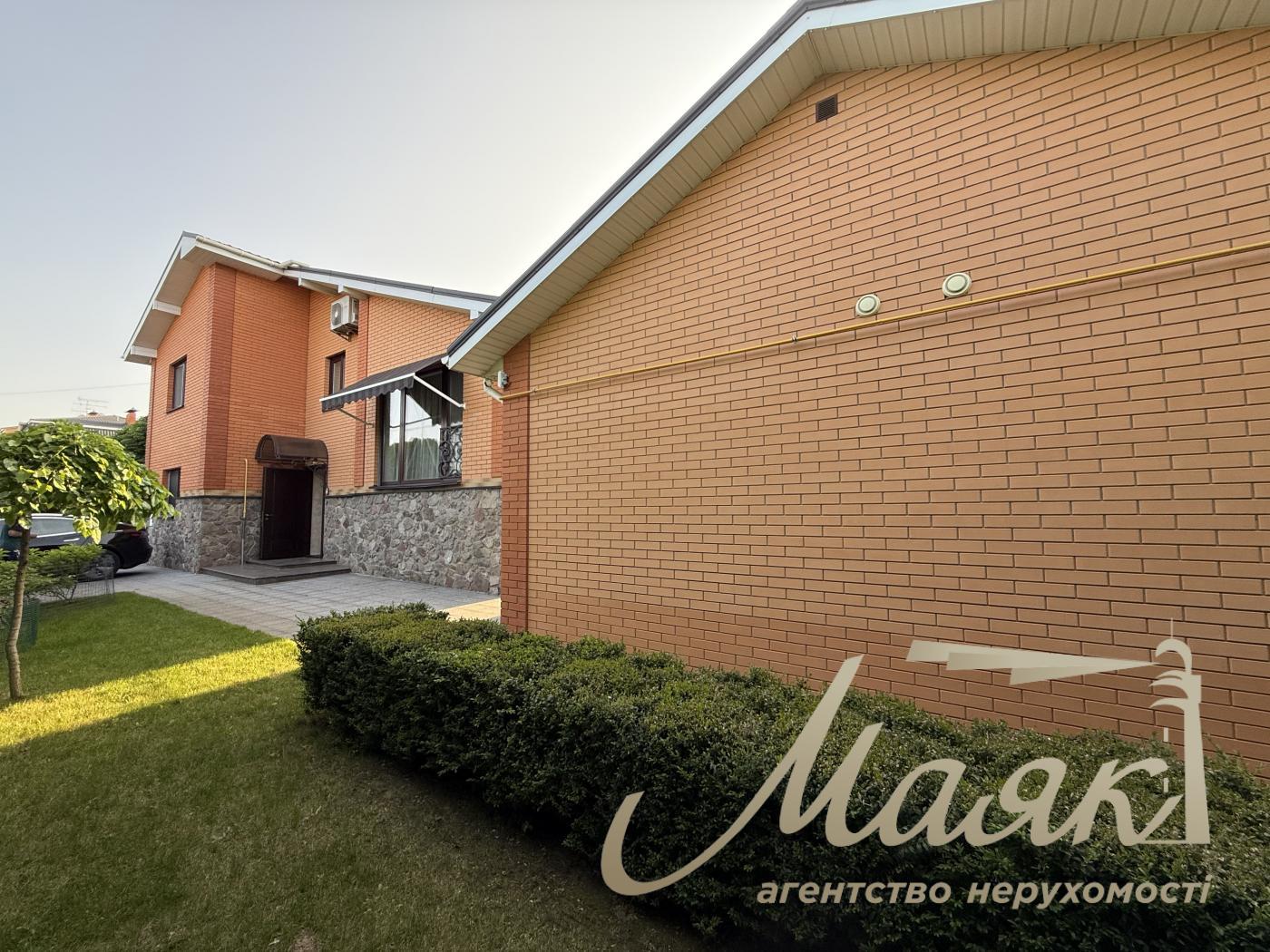 Оренда будинку 400 кв.м з тенісним кортом, великою зеленою територією | Бориспільський район| с.Гора