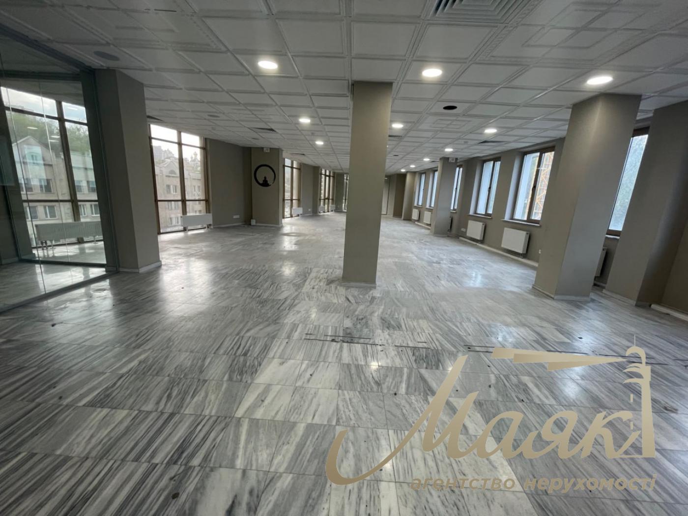 Office for rent 1300m2 in BC Gefest at 99-A Glibochitskaya str.