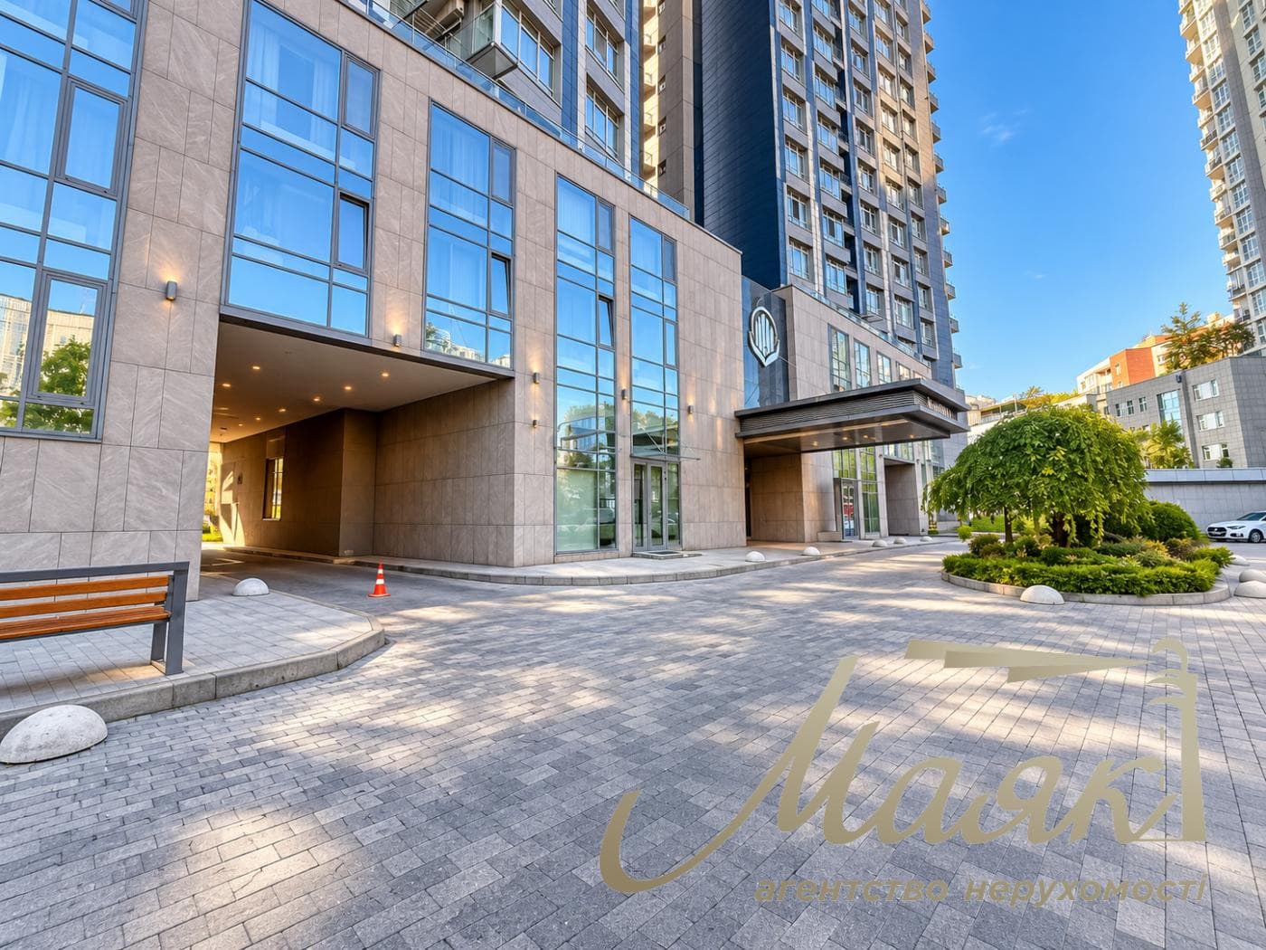 Продаж фасадного комерційного приміщення площею 57,7 м² з ремонтом у ЖК Central Park, Печерськ, Київ
