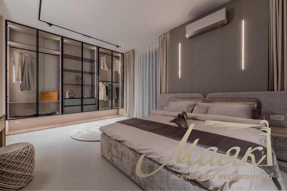 For sale 3-room apartment in Residential Complex Novopecherskie Lipki