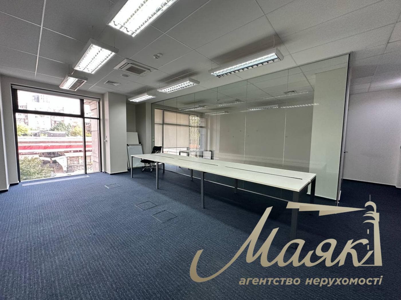 Аренда автономного офиса 962,1 м², ул. Антоновича, 118, Центр.