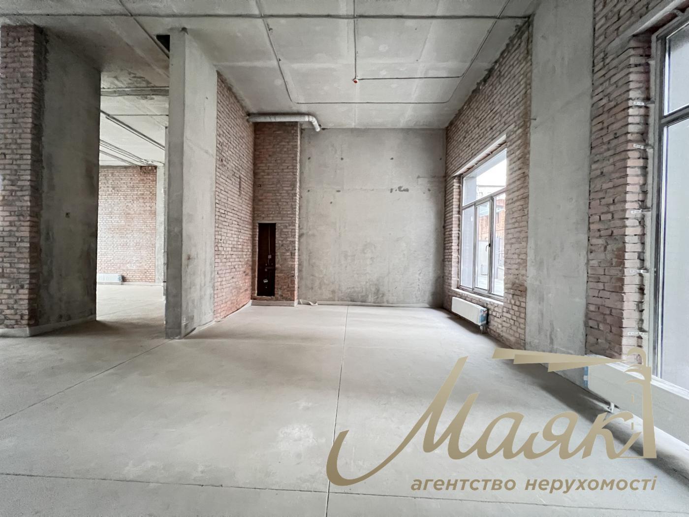 Rent of facade premises 130 m2, club house Illinsky House.