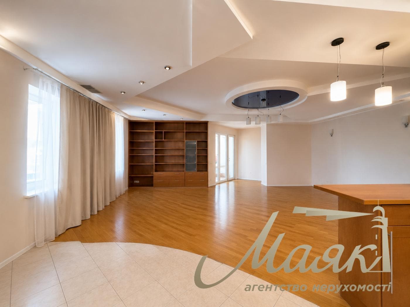 Продажа 3-х комнатной квартиры, Драгомирова, 4, Печерск, Центр!