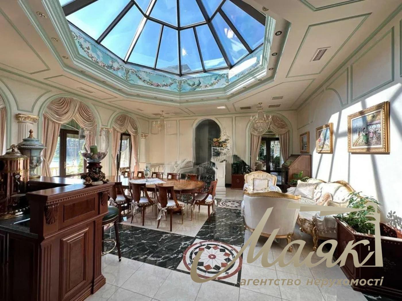 We offer for sale VIP-house in the cottage town "Golden Gate" (Koncha-Zaspa), Obukhovsky district.