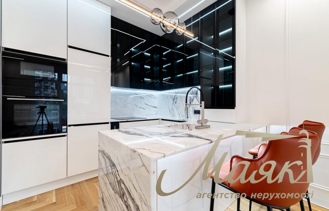 Продаж квартири 60 м² з ремонтом у ЖК 52 Перлина, Pechersk Plaza