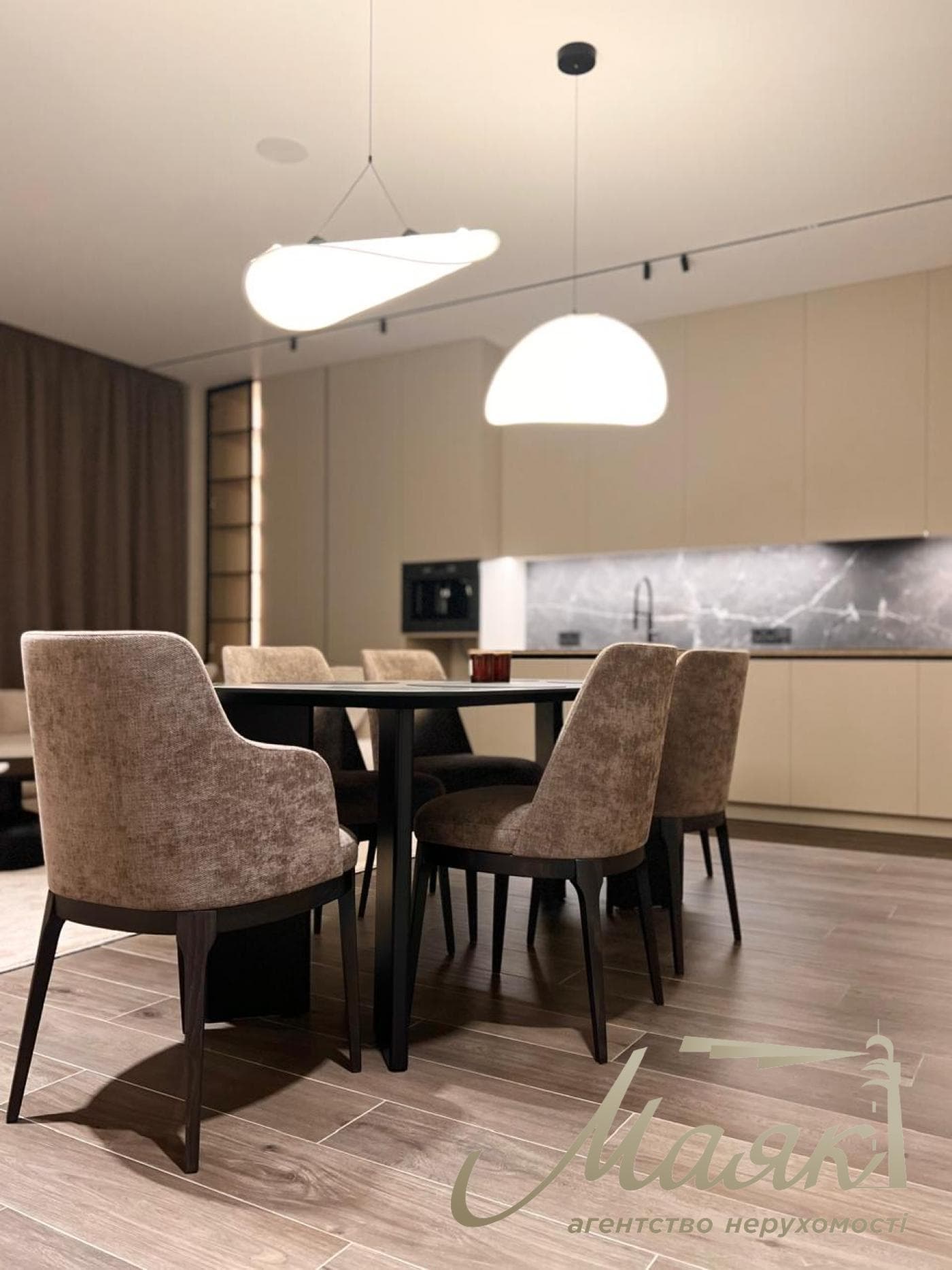 Оренда 3к квартири в ЖК TRIIINITY, 104 м кв, Печерський район