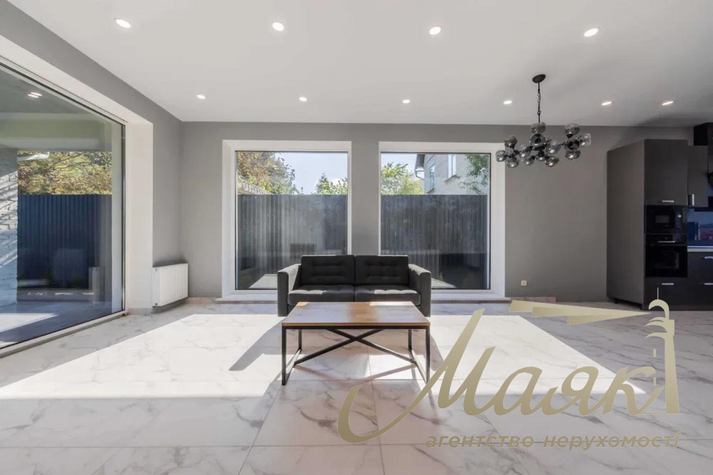 Sale of house in Kozin