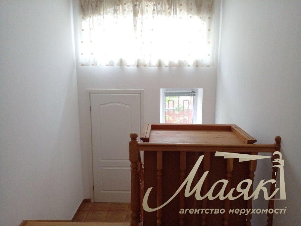 House for rent 300m2, Goloseevsky district, Kyiv, 3 minutes to the subway