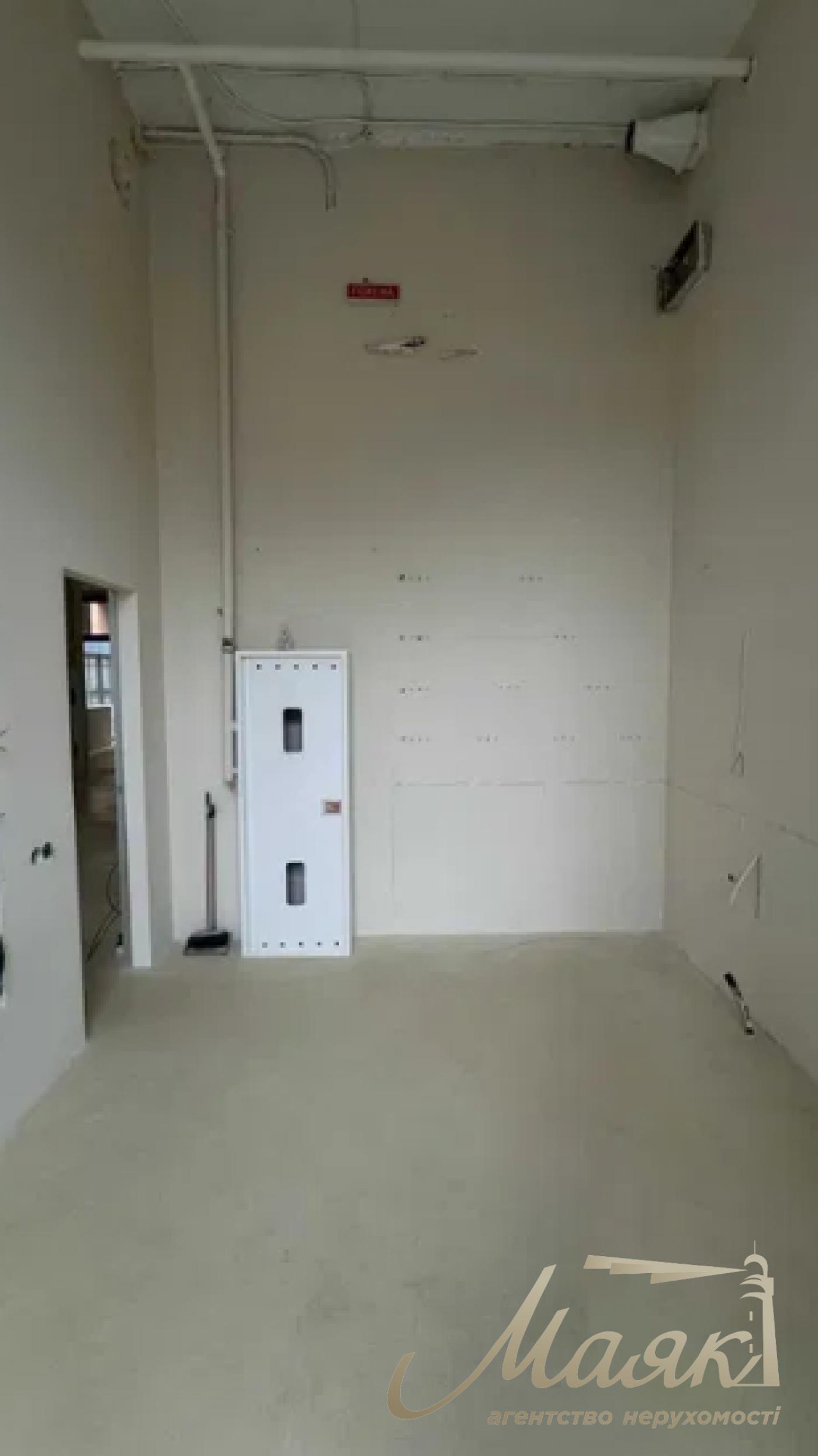 Оренда фасадного приміщення 118м2 в ЖК "Ярославів Град" Золоті Ворота