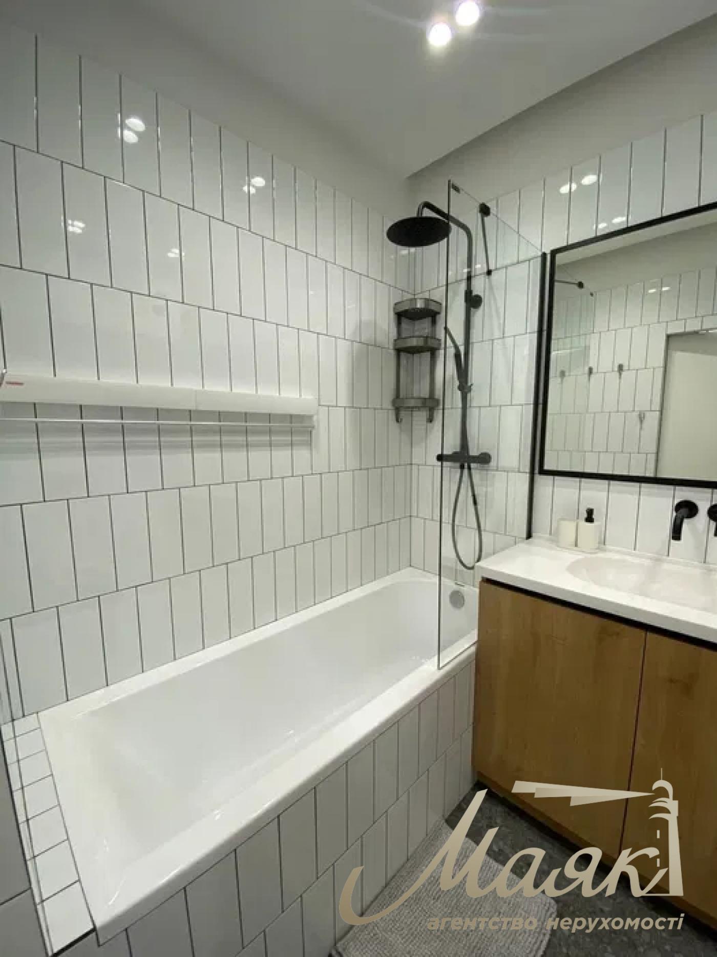 Продажа 1-к квартиры в ЖК Файна Таун, ул. Салютная