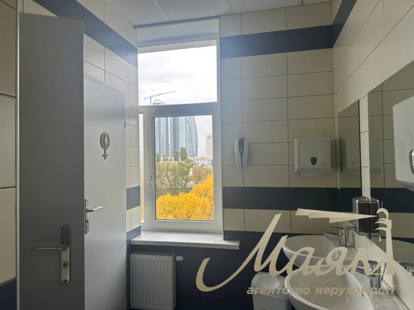 Оренда офісу 914м2 по вул.Міхновського, Звіринецька