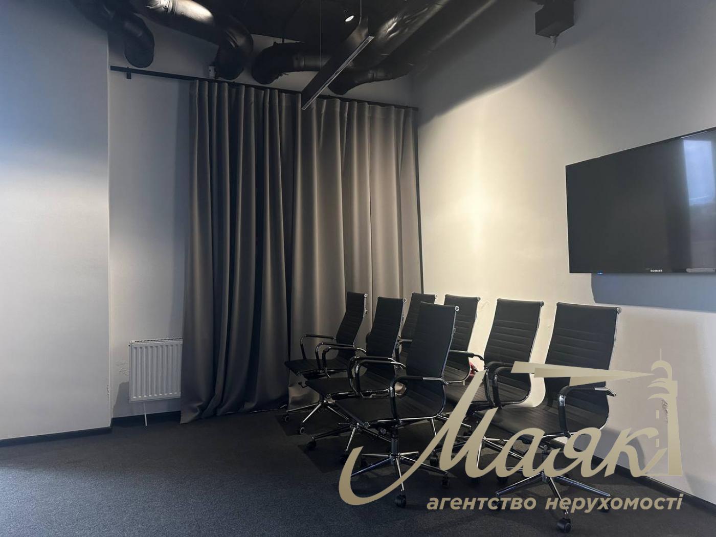 Оренда офісу 680м2 в ЖК Нью Йорк по вул.Антоновича 74, Олімпійська