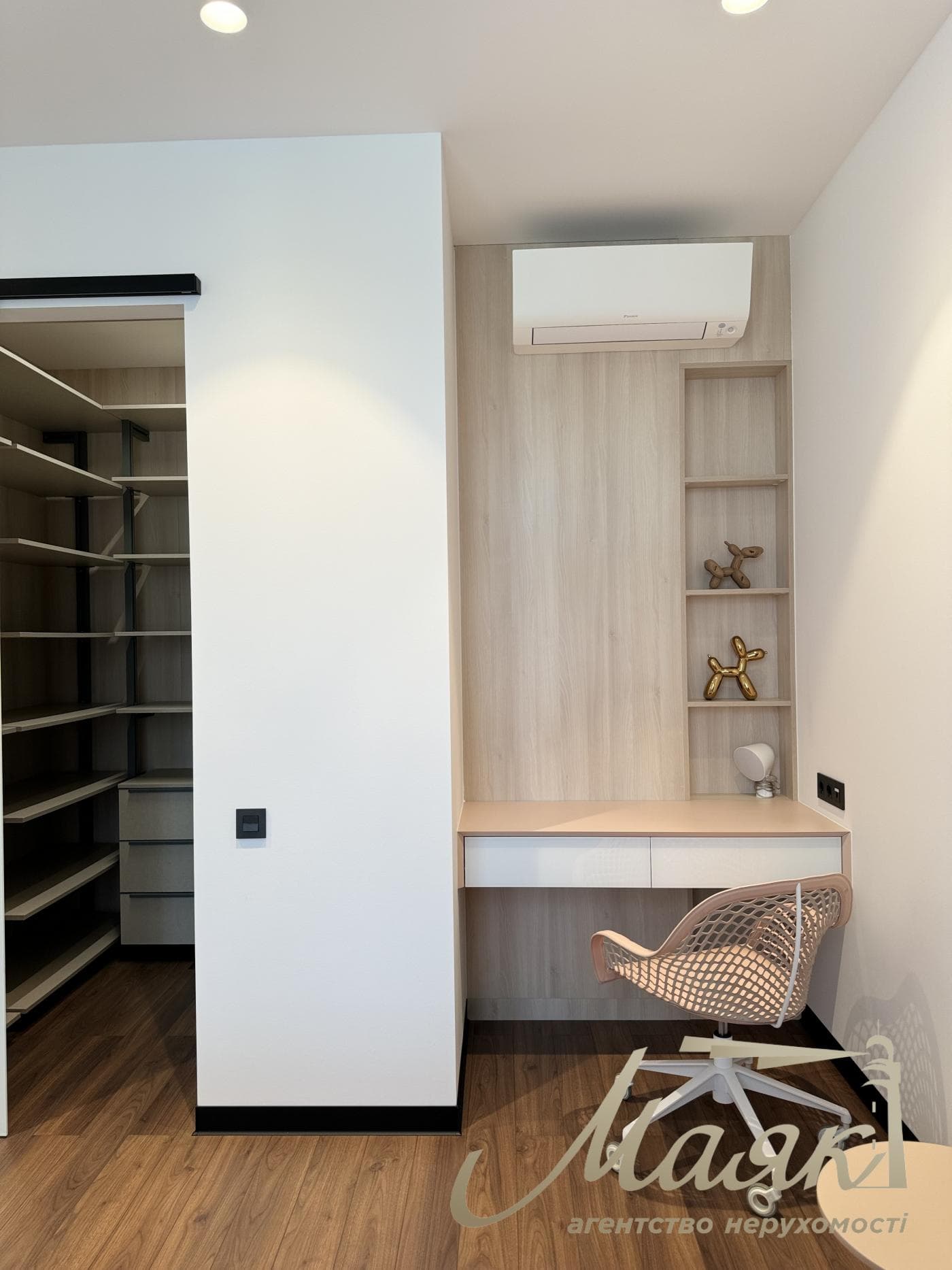 Продажа 3к квартиры 150м2 в ЖК Новопечерские липки, Драгомирова 17, Печерск, Киев