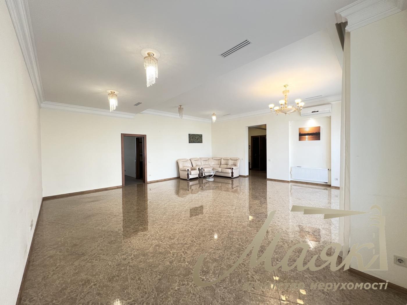 Office for rent 180m2, Ivan Mazepa street 16