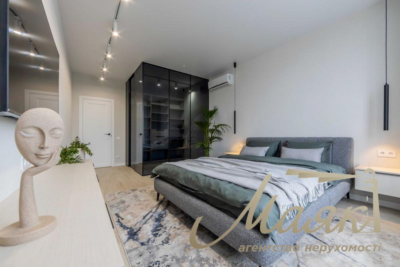 Продаж 2к квартири 84м2 у ЖК "Новопечерська Вежа".