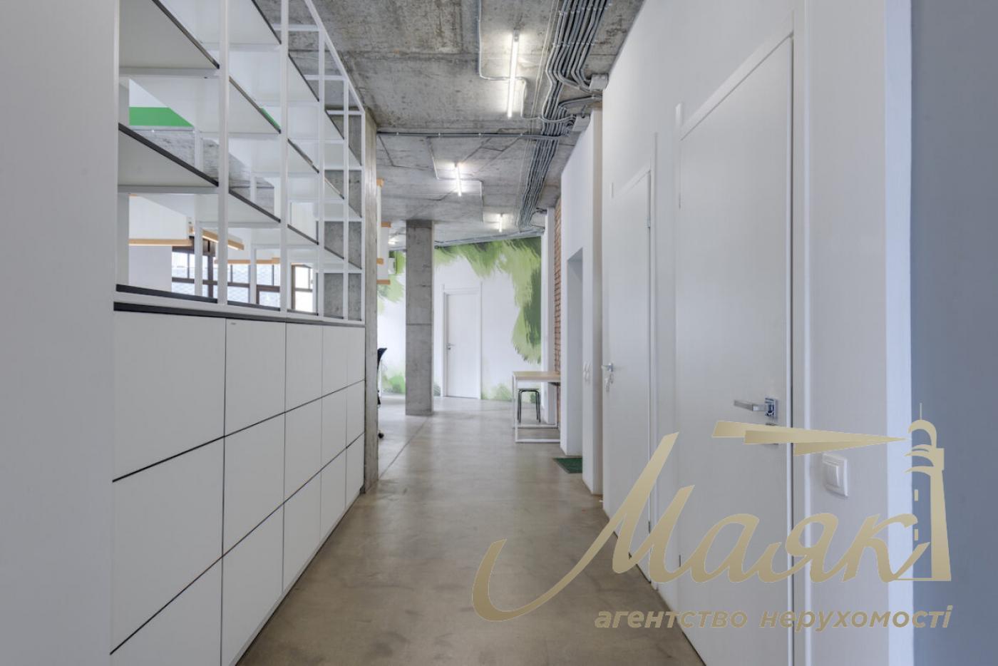 Rent office 130 sq.m. on Vozdvizhenska street 51, Podol