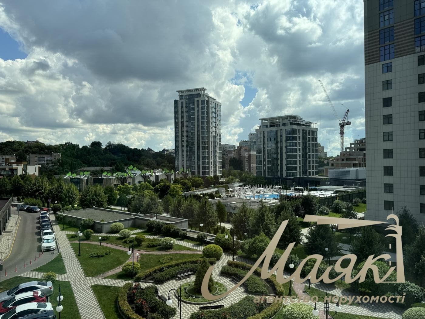 Продажа 3к квартиры 150м2 в ЖК Новопечерские липки, Драгомирова 17, Печерск, Киев