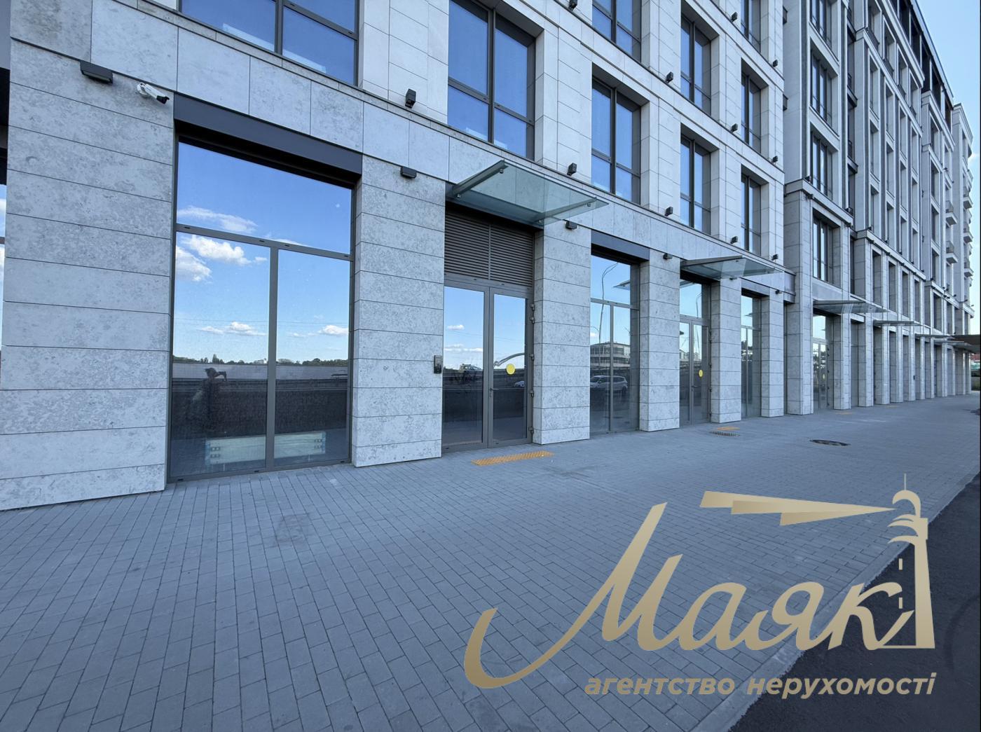 Аренда фасадного помещения 130м2, клубный дом Illinsky House.